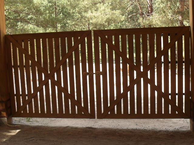 Ворота деревянные в Гомеле